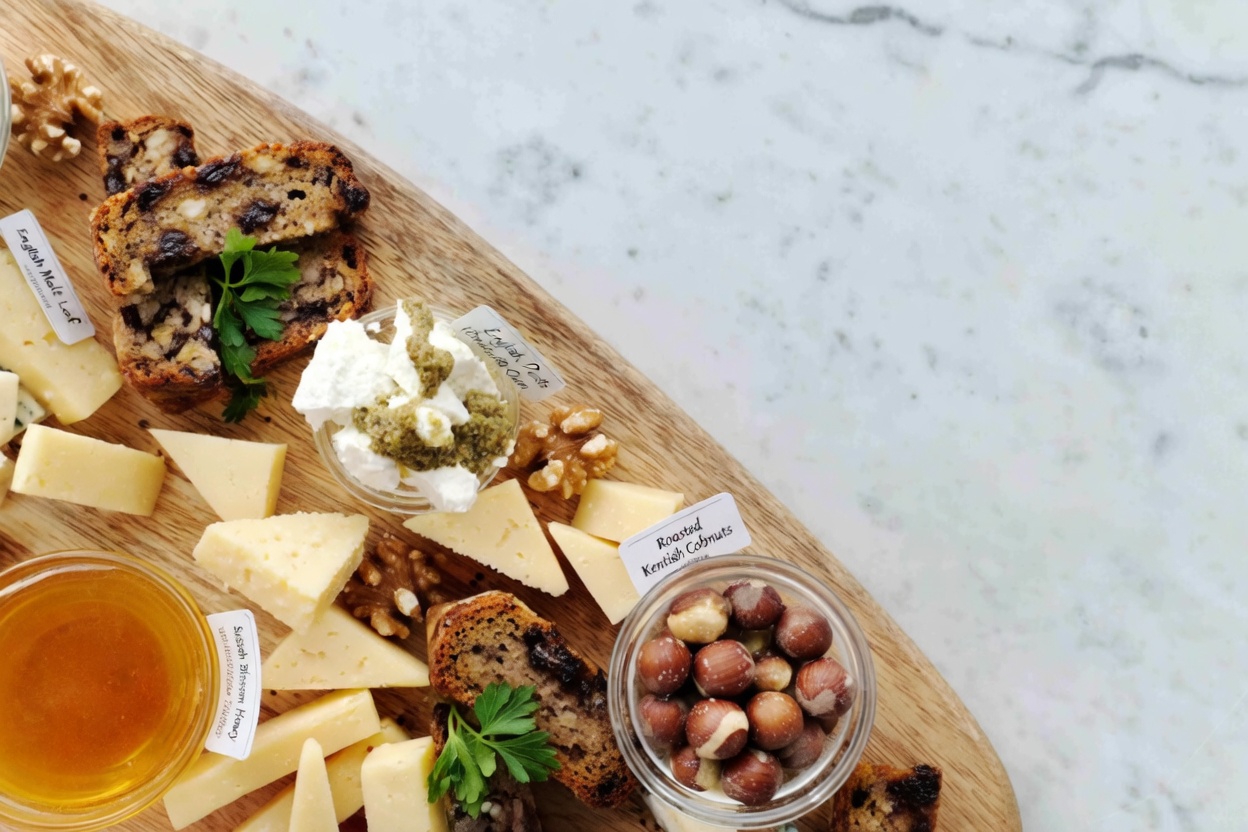 Snack Smarter This New Year: 5 Healthy Low-Calorie Options