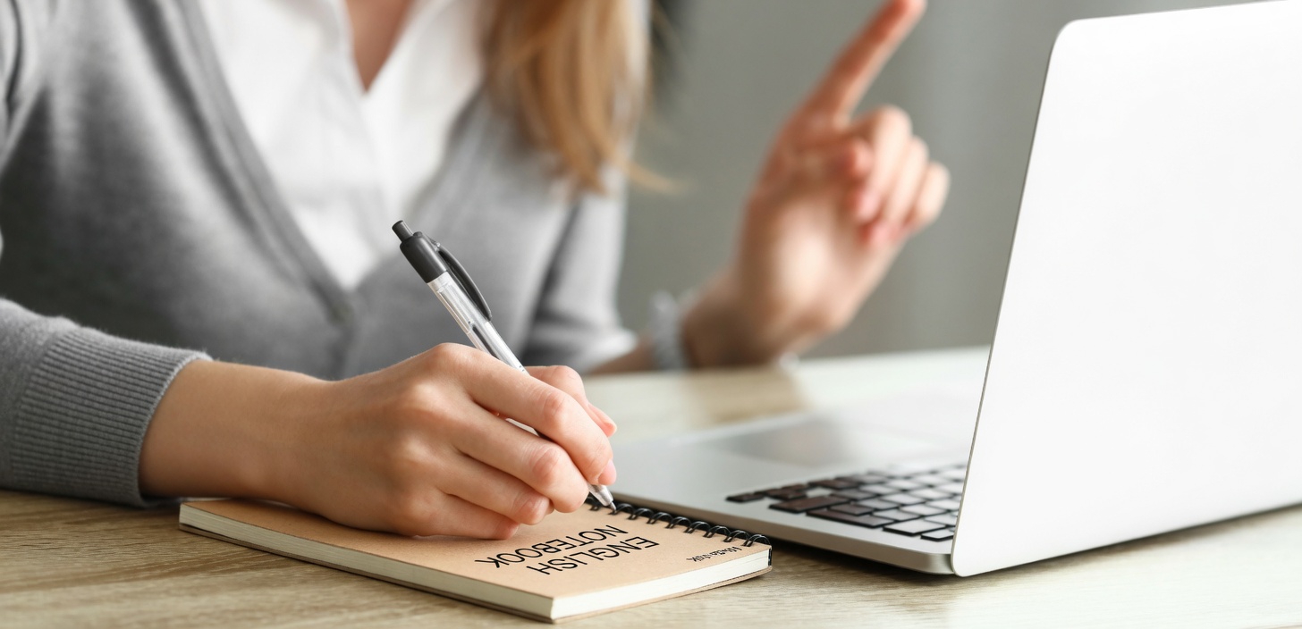 All You Need Is ChatGPT To Start These 7 Lucrative AI-Powered Side Hustles