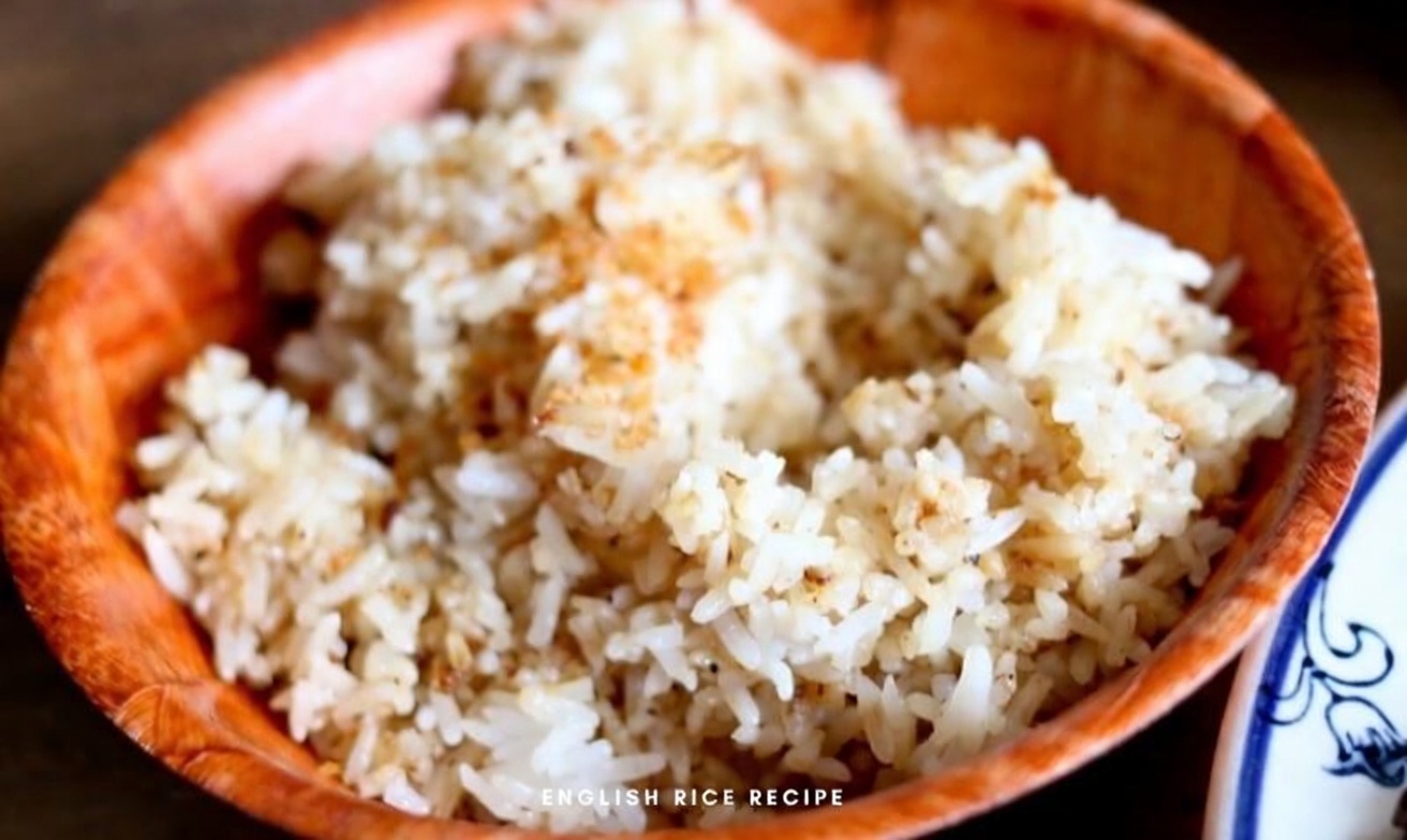 I Could Eat This Sinangag, Filipino Garlic Fried Rice Every Day for Breakfast