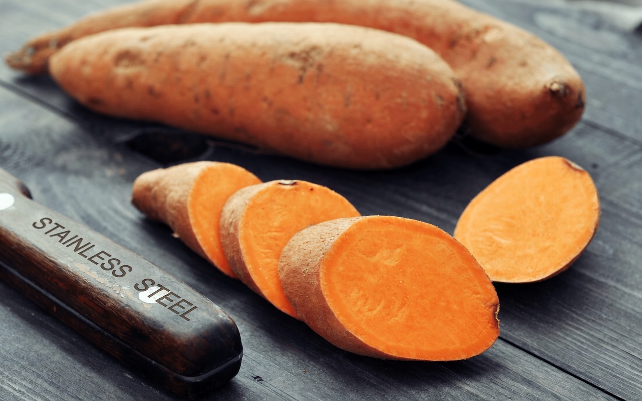 Eat These 12 Natural Foods Every Day After 50 – Unlock More Energy, Stronger Bones & Sharper Memory